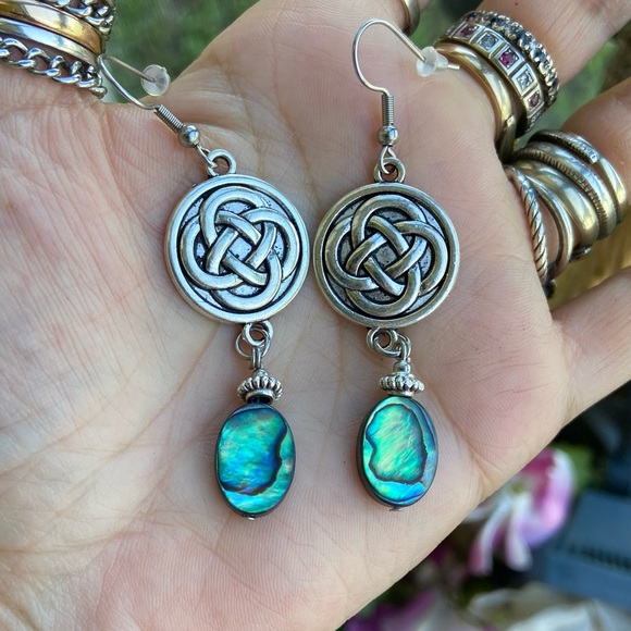 Celtic knot dangly earrings & genuine iridescent blue green abalone shell charms - Picture 4 of 10